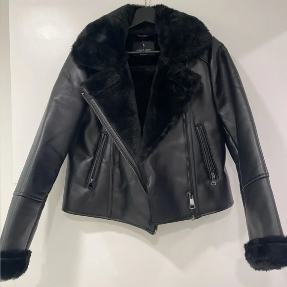 Stradivarius Black faux fur lined leather jacket - Picture 2 of 4